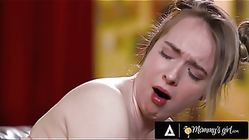 MOMMY'S GIRL - Hardcore Fangirl Wants To Be Fucked By Her MILF Celebrity Crush Dee Williams